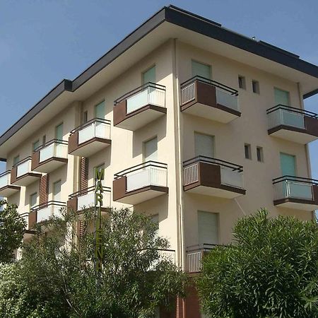 Hotel Marilena Viserbella di Rimini المظهر الخارجي الصورة