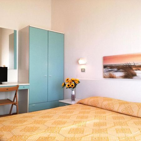 Hotel Marilena Viserbella di Rimini المظهر الخارجي الصورة