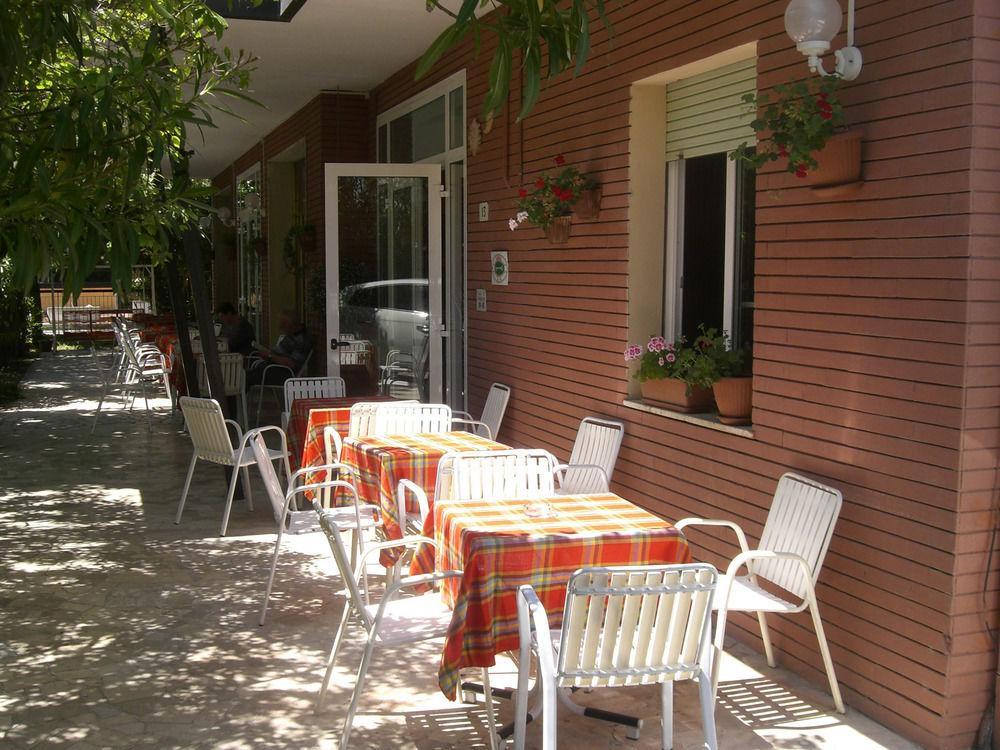 Hotel Marilena Viserbella di Rimini المظهر الخارجي الصورة
