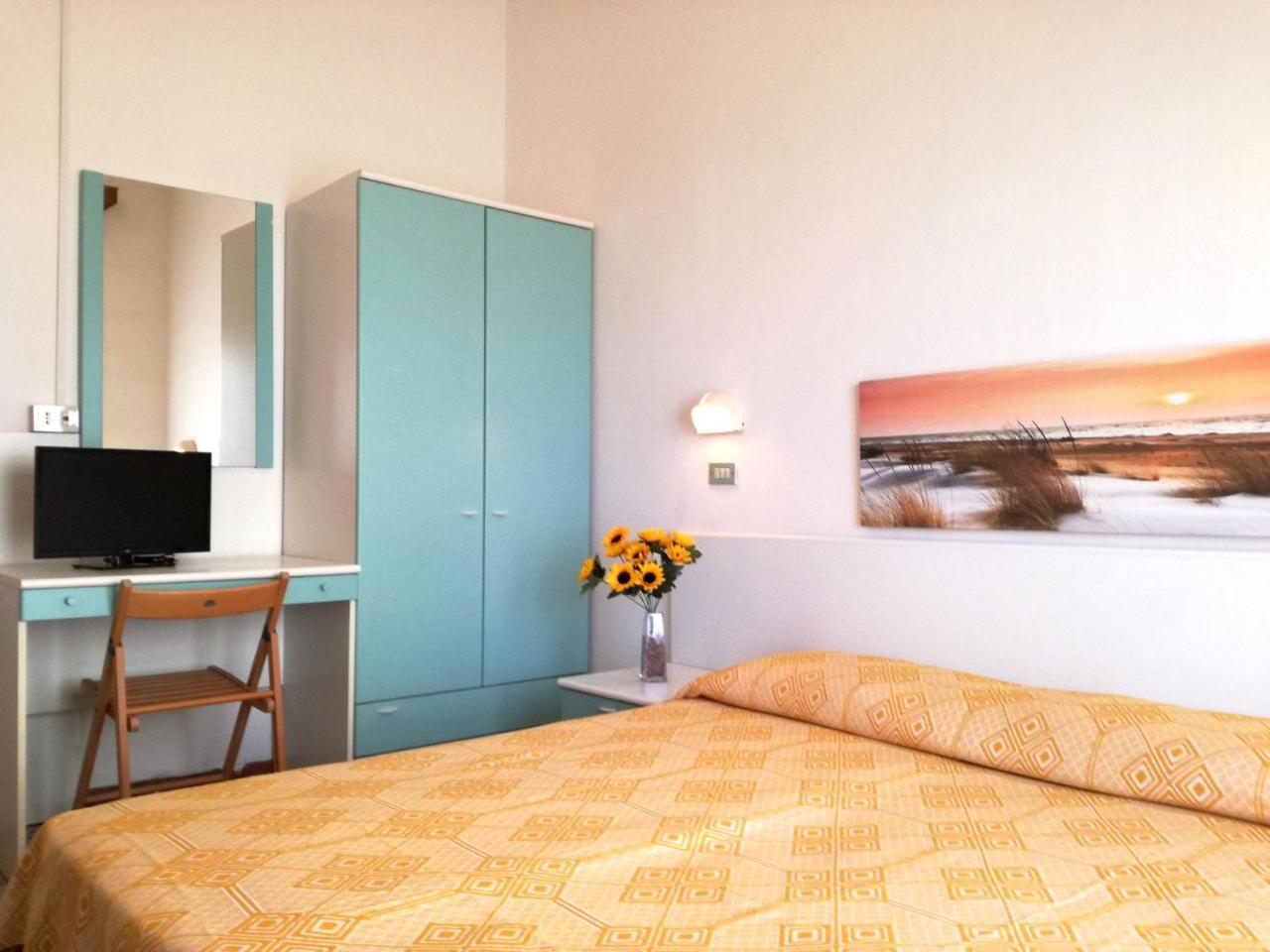 Hotel Marilena Viserbella di Rimini المظهر الخارجي الصورة