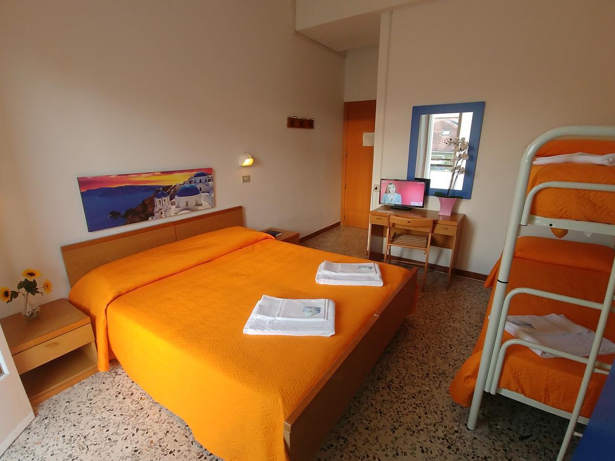 Hotel Marilena Viserbella di Rimini المظهر الخارجي الصورة