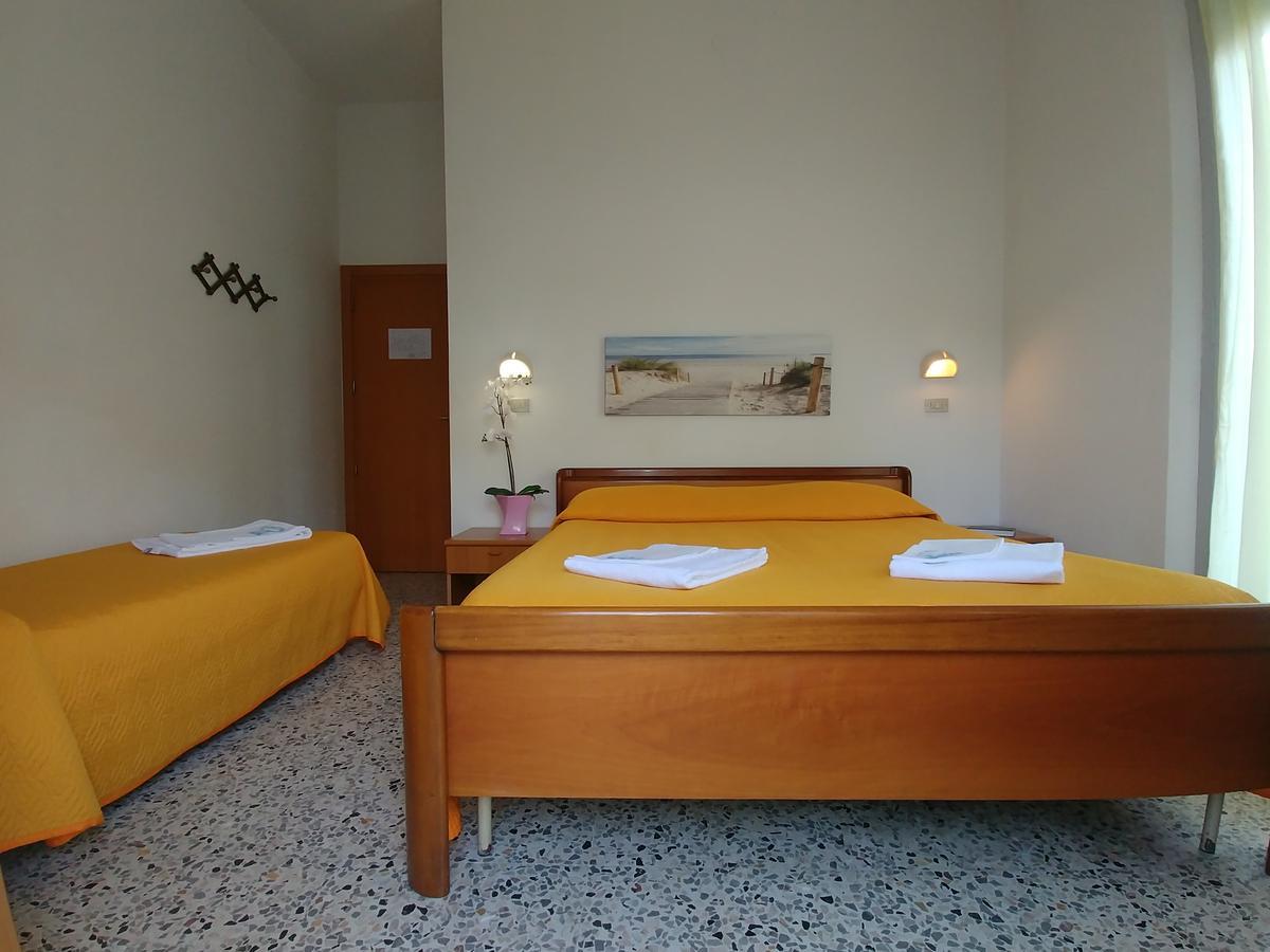 Hotel Marilena Viserbella di Rimini المظهر الخارجي الصورة